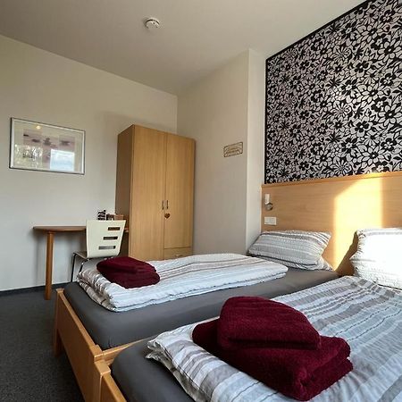 Ferienunterkunft Mit 4 Doppelzimmern In Einbeck!! Eksteriør billede